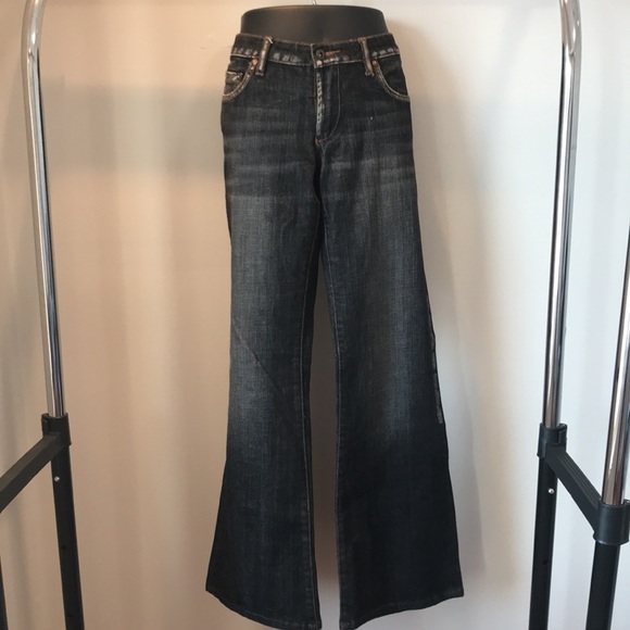 Parasuco Italian denim. Beautiful frost wash on black denim. - Picture 4 of 16